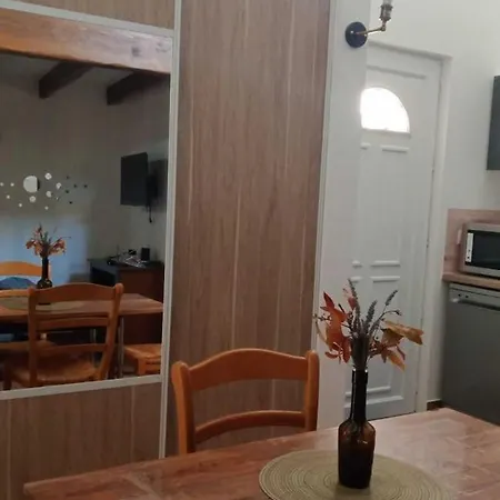 Homestay Charmante Maison Briarde Pres Disney, Provins, Rebais, La Ferte Gaucher *